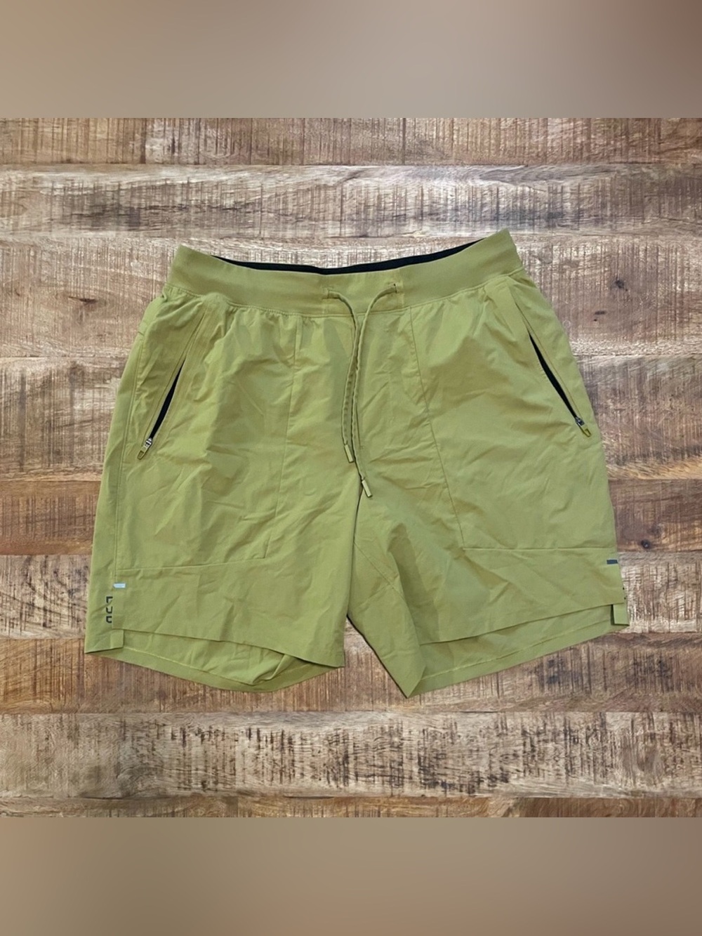 Lululemon License to Train Shorts 7”